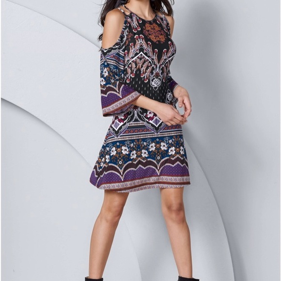 Dress - Picture 2 of 6